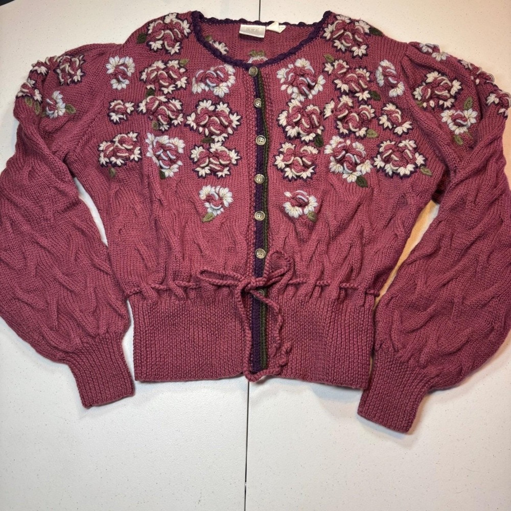 Vintage 100% Wool Madeleine Cardigan Sweater M Floral Embroidered Cable Knit‎